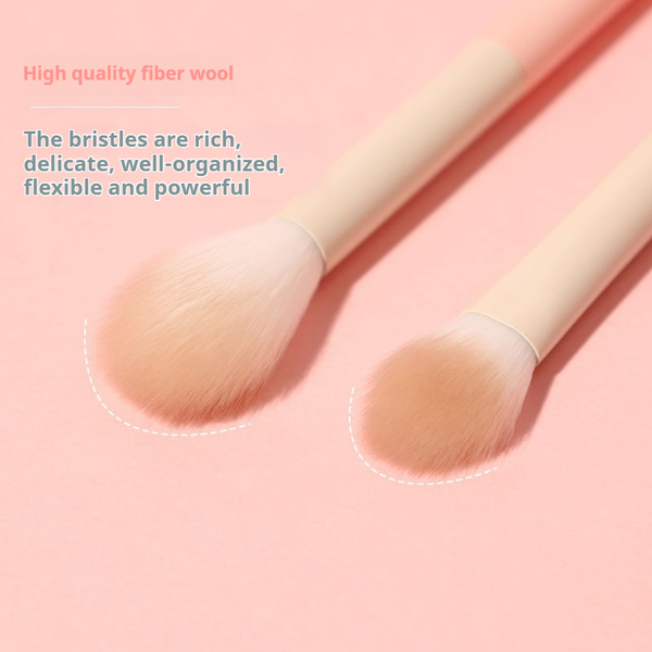Angled Eyeshadow Brush